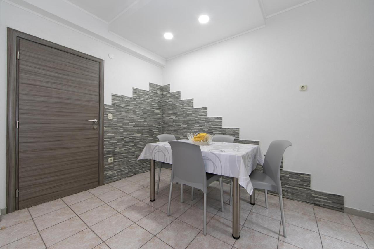טוצפי Apartments Maja מראה חיצוני תמונה